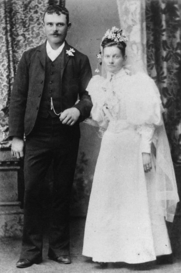 StateLibQld 1 144639 Fiechtner - Mann wedding in Toowoomba, May 1894