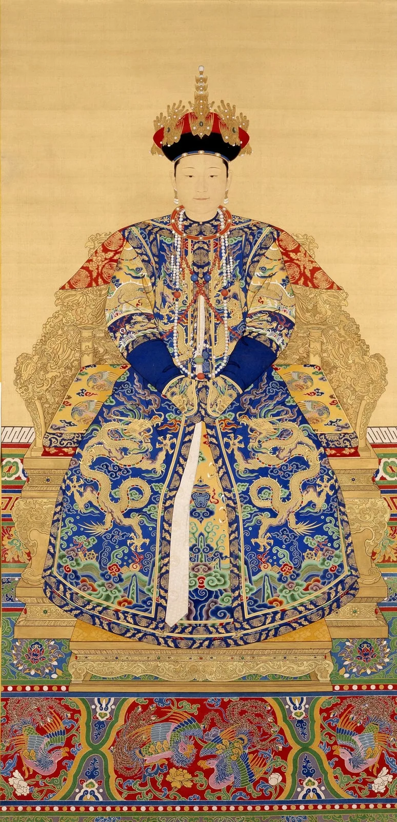 Chinese : 《清人画孝惠章后朝服像轴》