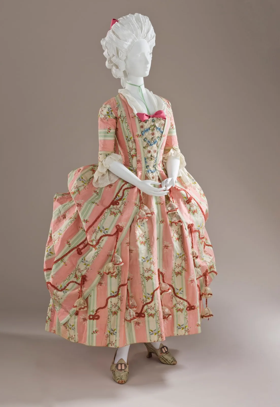 Dress and Petticoat ( Robe à la polonaise )