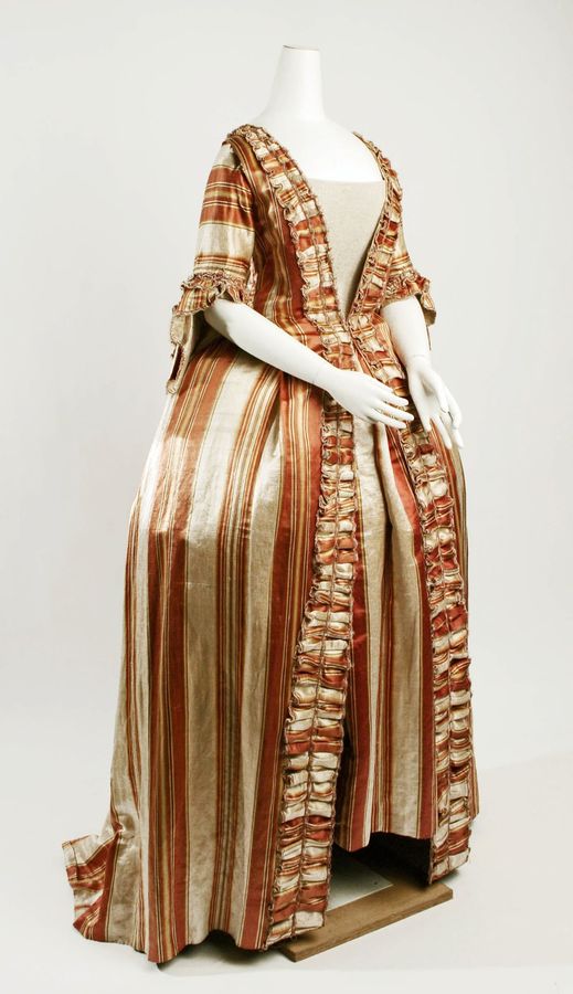 Robe à la française