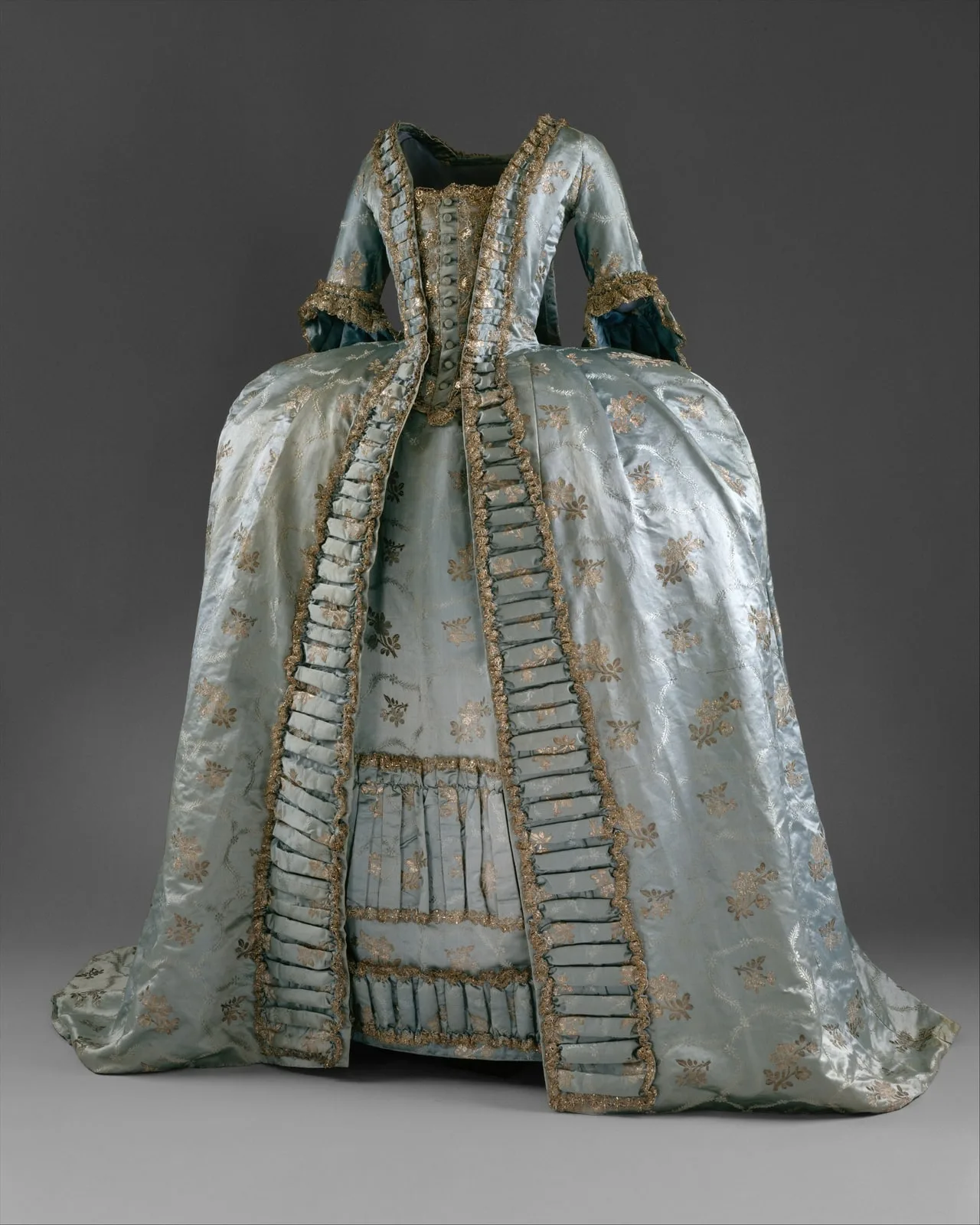 Robe à la française