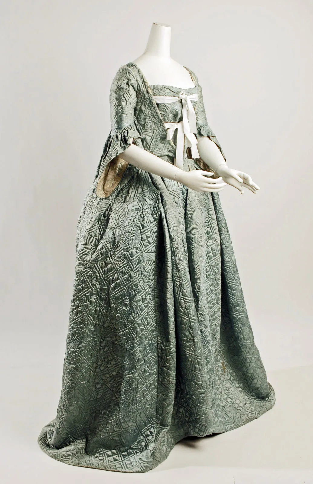 Robe à la française