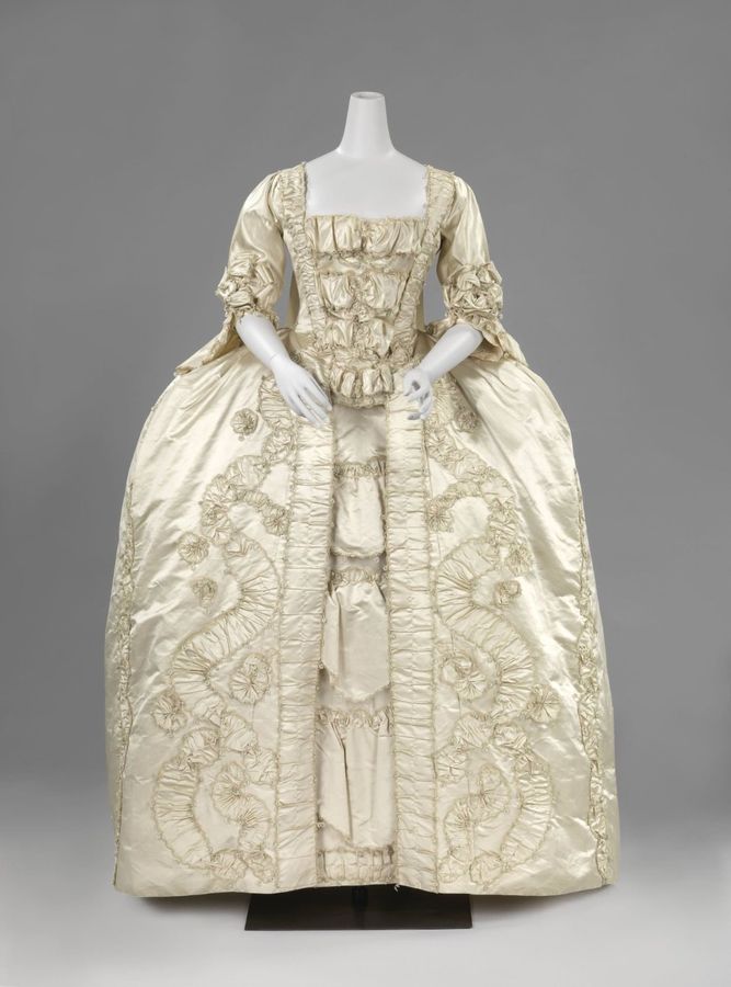 Sack-Back Gown (robe à la française)