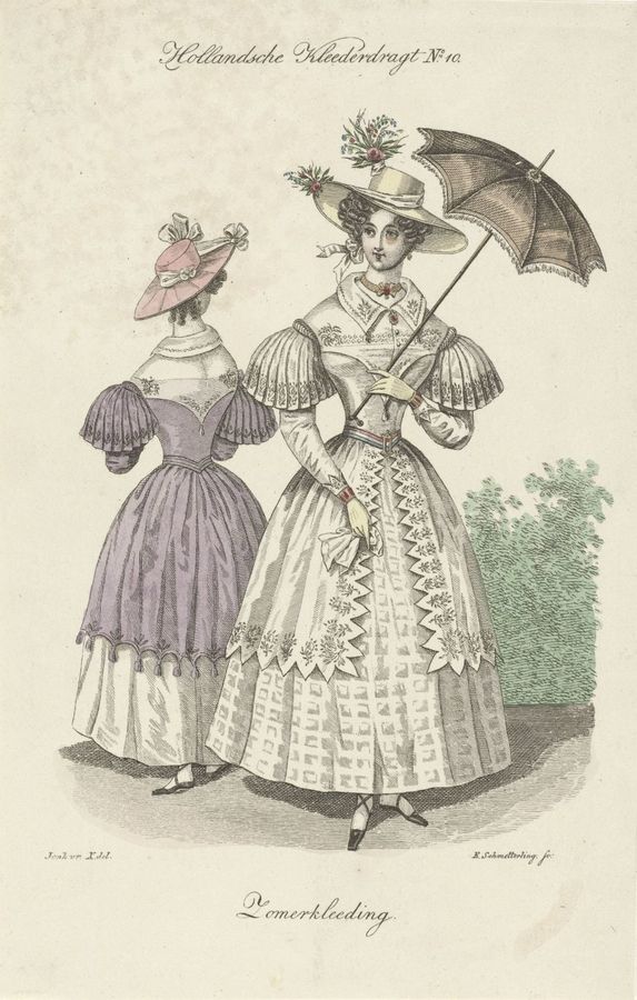 Twee jonge vrouwen in zomerkleren