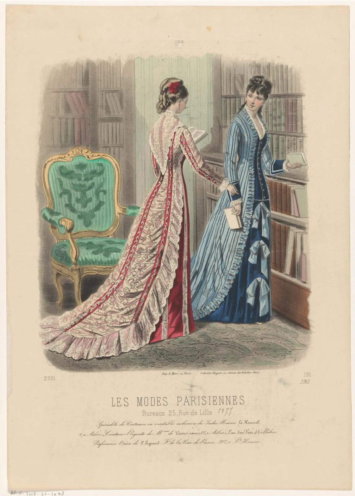 Twee vrouwen in een bibliotheek